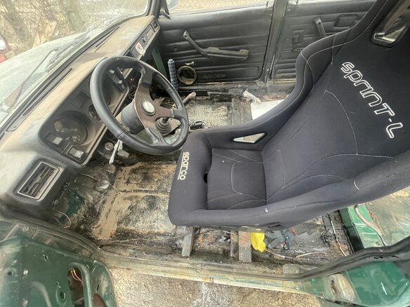 2000 Lada (ВАЗ) 2104 4-speed, зелёный, 160000 рублей - вид 2