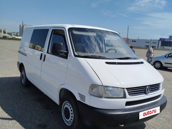2000 Volkswagen Transporter, белый, 900000 рублей