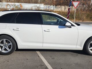 2018 Audi A4 V (B9), белый, 3100000 рублей, вид 2