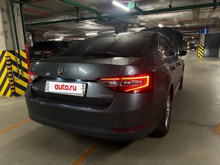 2018 Skoda Superb III, серый, 2000000 рублей, вид 5