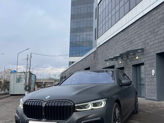2020 BMW 7 серии 730d xDrive VI (G11/G12) Рестайлинг, серый, 7500000 рублей, вид 2