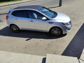 2012 Kia Rio 4-speed III, серебристый, 860000 рублей, вид 3