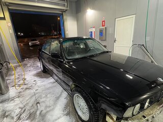 1989 BMW 5 серии 535i III (E34), белый, 320000 рублей, вид 3