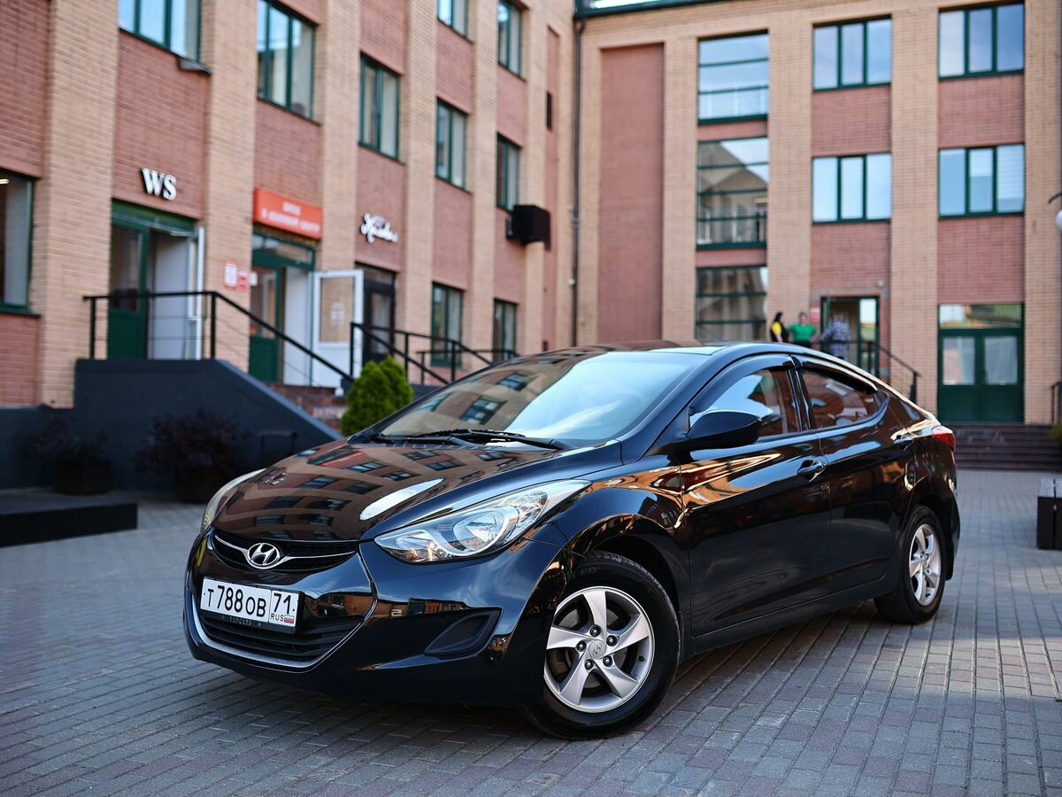 Открыть фотографии: Hyundai Elantra V (MD)