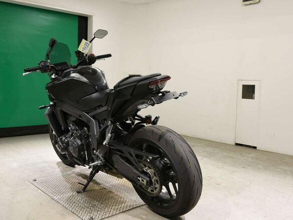 2025 Yamaha MT-09 (FZ-09), чёрный, 1277000 рублей - вид 5