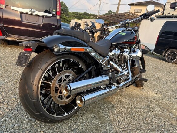 2024 Harley-Davidson Breakout, чёрный, 2345000 рублей - вид 16