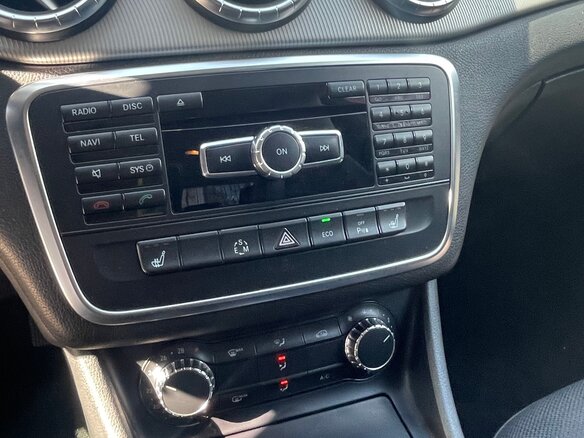 2013 Mercedes-Benz CLA 200 I (C117, X117), серебристый, 1500000 рублей - вид 20