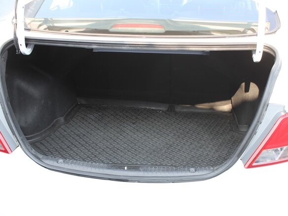 2015 Hyundai Solaris I Рестайлинг, белый, 890000 рублей - вид 5