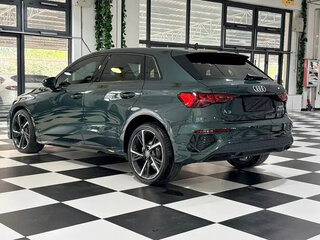 2022 Audi A3 Sportback 35 TFSI IV (8Y), зелёный, 1570000 рублей, вид 4