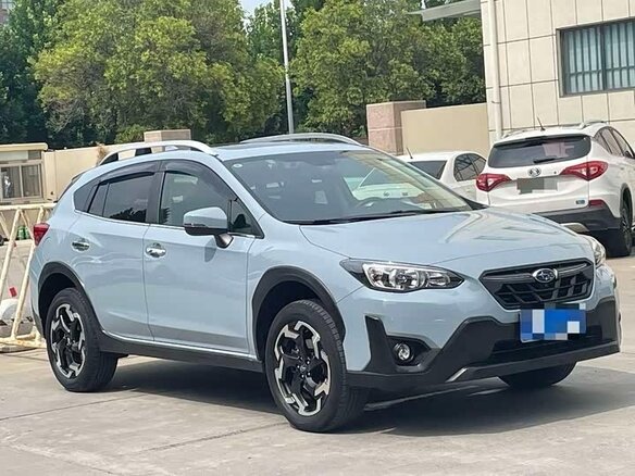 2022 Subaru XV II Рестайлинг, голубой - вид 2