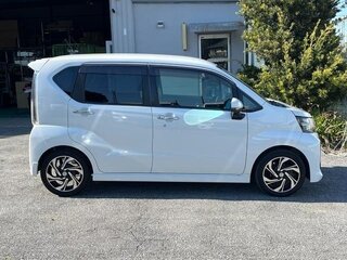 2018 Daihatsu Move VI Рестайлинг, белый, 560333 рублей, вид 5