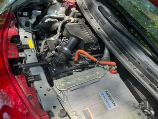 2019 Nissan Note e-Power II Рестайлинг, красный, 1399000 рублей, вид 2