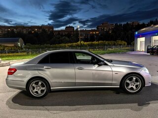 2009 Mercedes-Benz E-Класс 220 5G-Tronic IV (W212, S212, C207), серебристый, 1600000 рублей, вид 4