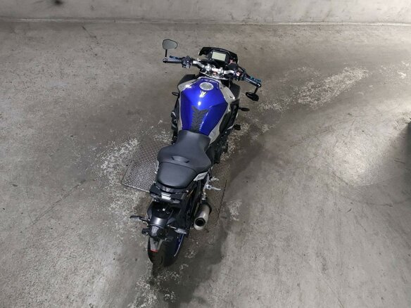 2017 Yamaha MT-10, серебристый, 1377000 рублей - вид 5