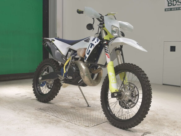 2021 Husqvarna TE 250, белый, 800000 рублей - вид 2
