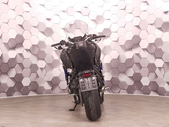 2018 Yamaha Niken, серый, 877000 рублей - вид 5