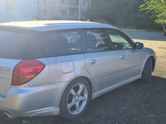 2005 Subaru Legacy IV, серебристый, 700000 рублей - вид 2