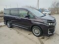 2016 Toyota Voxy III (R80), пурпурный, 1880000 рублей - вид 1