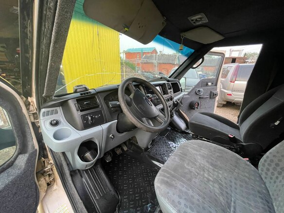 2012 Ford Transit, бежевый, 835000 рублей - вид 1