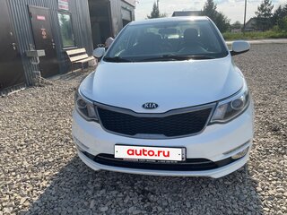 2017 Kia Rio III Рестайлинг, белый, 1100000 рублей, вид 1