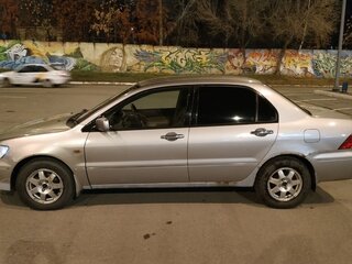2001 Mitsubishi Lancer Cedia IX, серый, 320000 рублей, вид 4
