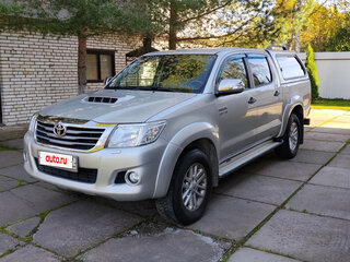 2013 Toyota Hilux VII Рестайлинг, серебристый, 2700000 рублей, вид 2