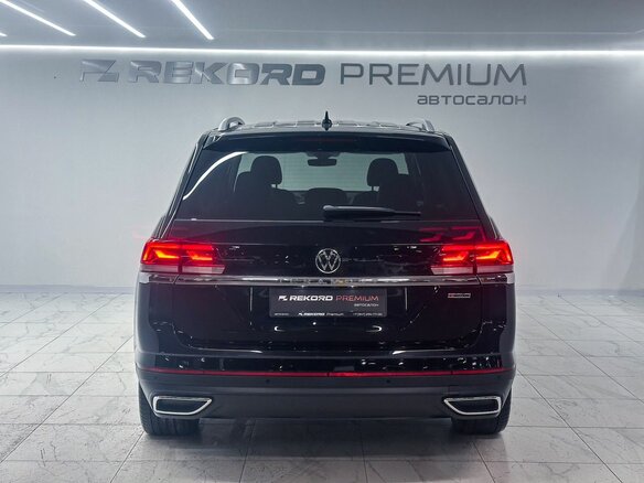 2021 Volkswagen Teramont I Рестайлинг, чёрный, 3990000 рублей - вид 24