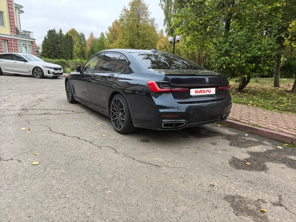 2017 BMW 7 серии Long 740Li xDrive VI (G11/G12), чёрный, 2950000 рублей - вид 5