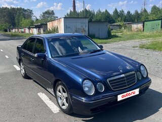 2000 Mercedes-Benz E-Класс 200 II (W210, S210) Рестайлинг, синий, 570000 рублей, вид 2