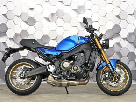 2023 Yamaha XSR900, синий, 1147000 рублей, вид 3