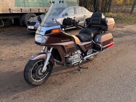 1986 Honda GL 1200 Gold Wing, коричневый, 450000 рублей, вид 1