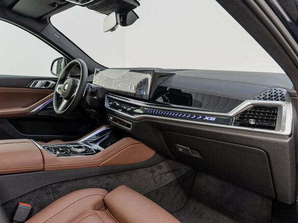 2025 BMW X6 40i III (G06) Рестайлинг, чёрный, 14490000 рублей - вид 10