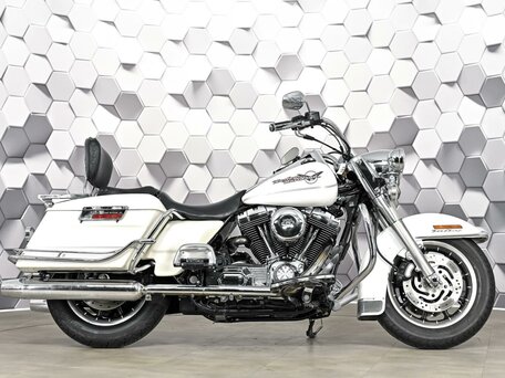 2006 Harley-Davidson Road King, белый, 777000 рублей, вид 3