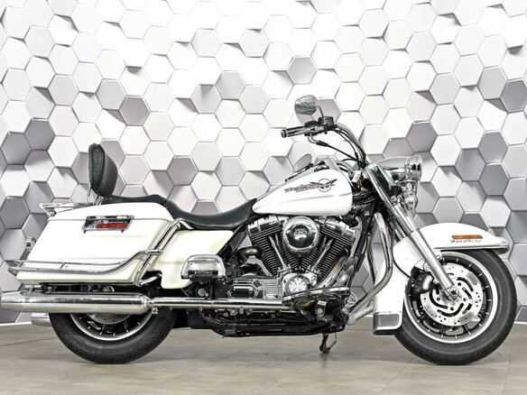 2006 Harley-Davidson Road King, белый, 777000 рублей - вид 2