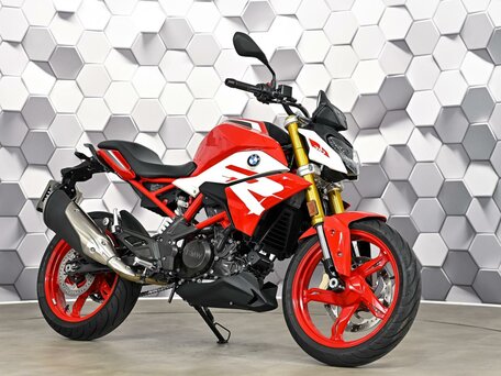 2023 BMW G 310 R, красный, 517000 рублей, вид 1