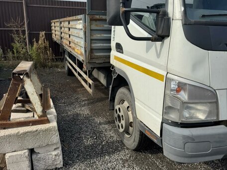 2013 Fuso (Mitsubishi) Canter, белый, 2300000 рублей, вид 3