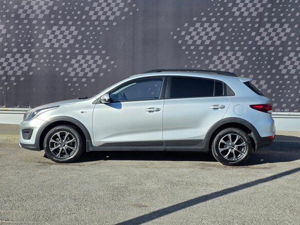2017 Kia Rio X-Line IV, серебристый, 1380000 рублей - вид 6