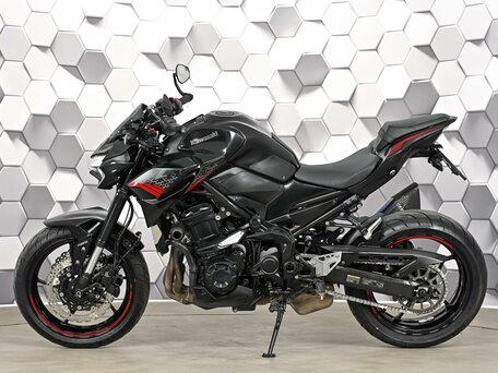 2020 Kawasaki Z 900, чёрный, 829000 рублей, вид 4