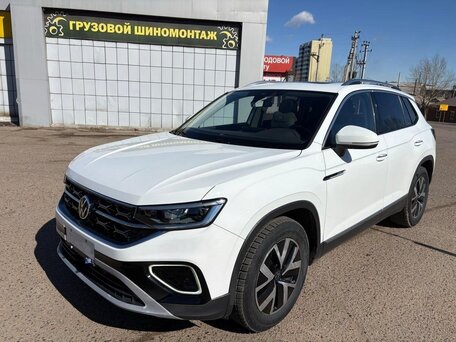 2023 Volkswagen Tayron I Рестайлинг, белый, 2760000 рублей, вид 2