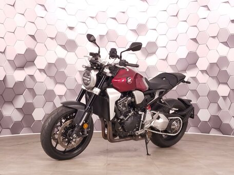 2019 Honda CB 1000R, красный, 1085000 рублей, вид 2