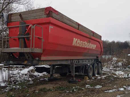 2018 Kassbohrer DL 32, красный, 1900000 рублей, вид 4