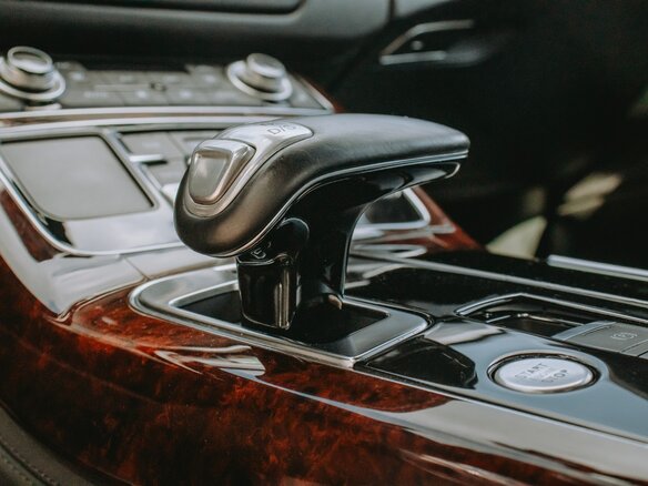 2013 Audi A8 III (D4), серый, 2600000 рублей - вид 27