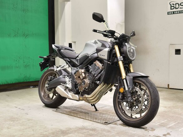 2024 Honda CB 650R, серый, 1177000 рублей - вид 2