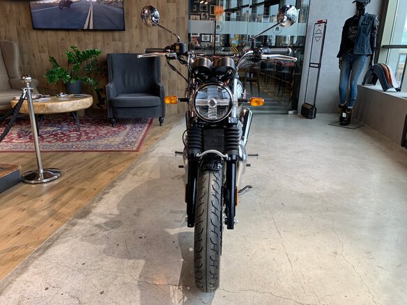 2026 Royal Enfield Interceptor 650, зелёный, 689000 рублей - вид 6