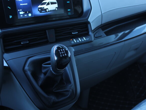 2024 Ford Transit, синий, 4990000 рублей - вид 36