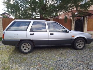 1990 Mitsubishi Lancer IV, серебристый, 165000 рублей, вид 2