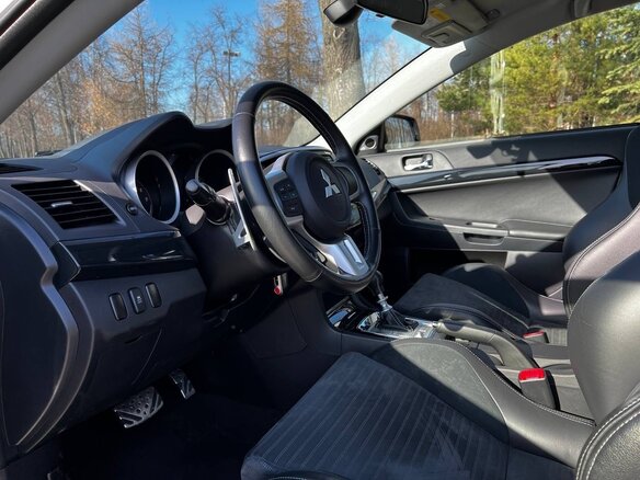 2014 Mitsubishi Lancer Evolution X, белый - вид 9