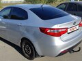 2014 Kia Rio III, серебристый - вид 3