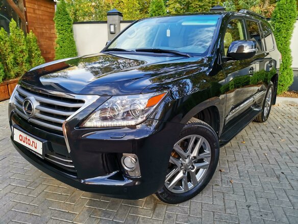 2013 Lexus LX 570 III Рестайлинг, чёрный - вид 2