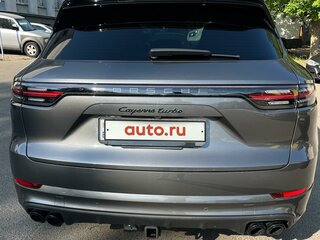 2018 Porsche Cayenne Turbo III, серебристый, 6585408 рублей, вид 5
